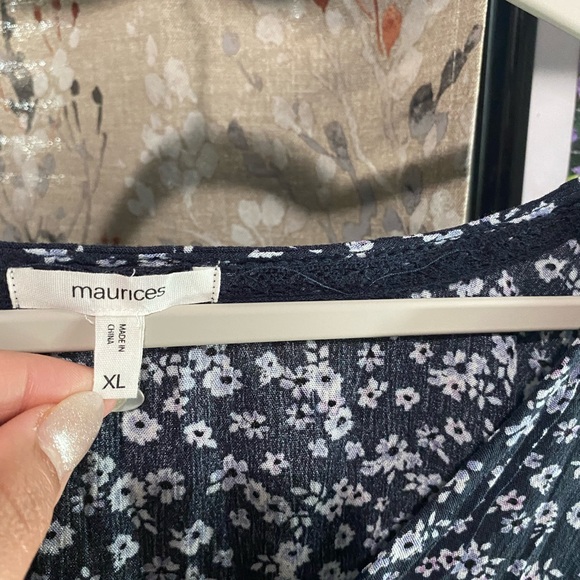 XL floral blouse - Picture 2 of 6